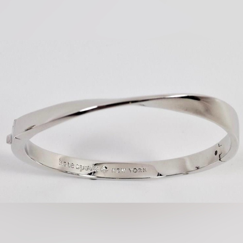 Kate Spade Do The Twist Hinged Bangle